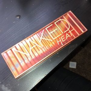 Naked Heat pallette